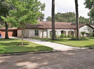 1003 Woodchurch Ln, Houston, TX 77073