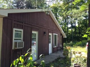 3759 Riverdale Rd, Rock Creek, OH 44084