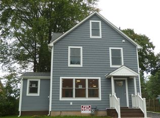 135 Prospect Pl, Pearl River, NY 10965
