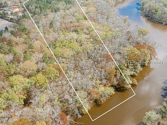 2nd image of 105 Cypress View Rd