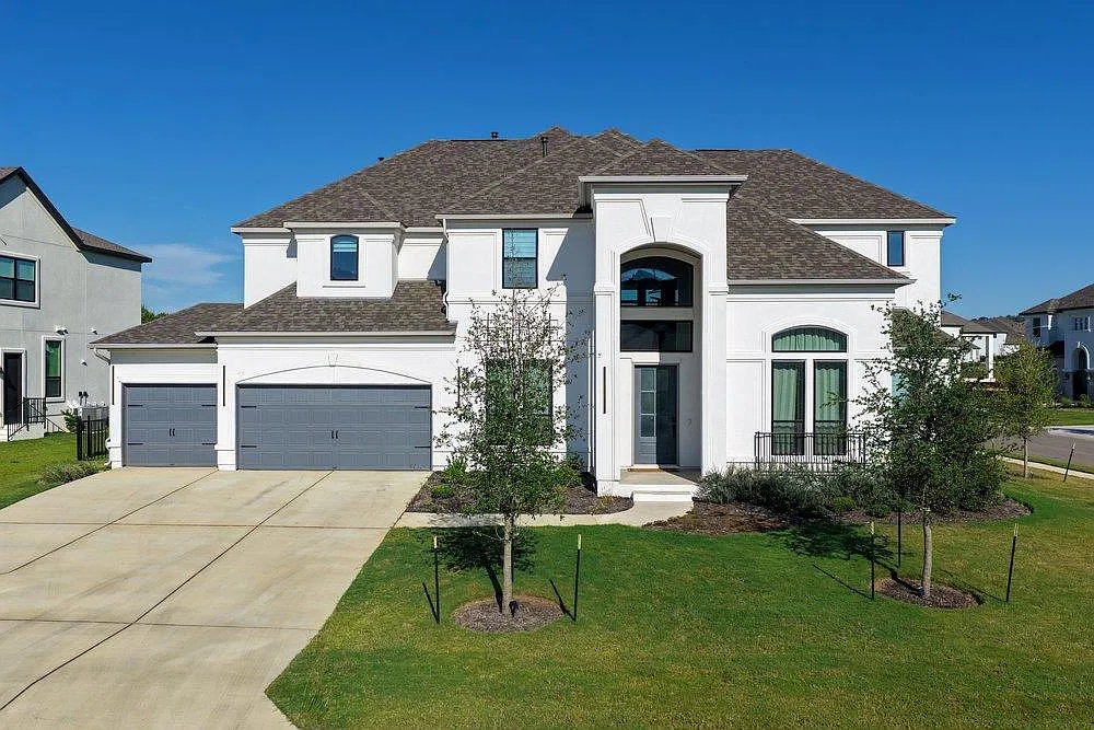 5 bed, 4.5 bath, 4087 sqft, $7,250 — Photo 1