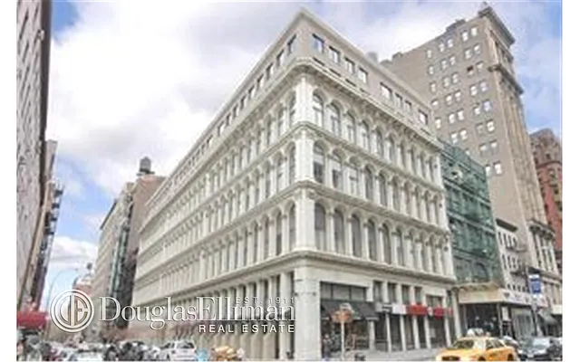 Sold by Douglas Elliman | media 15