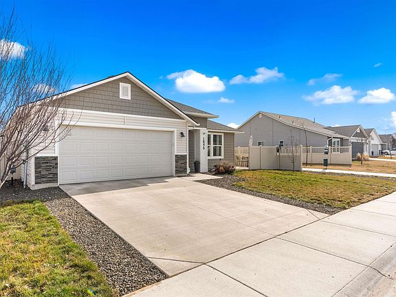 2nd image of 16378 Kelso Way