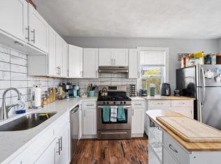 107 Temple St, Somerville, MA 02145