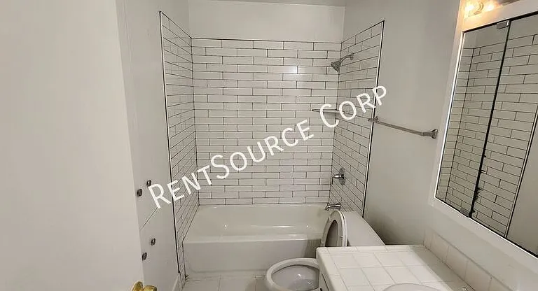 1359 Springfield St #A — Photo 20