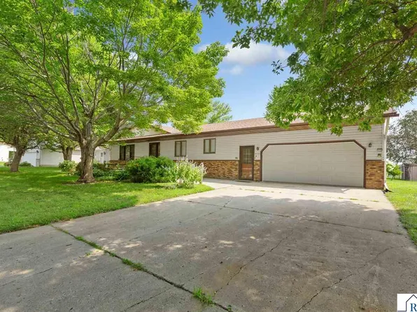 556 Kar Mil Pl, Gaylord, MN 55334