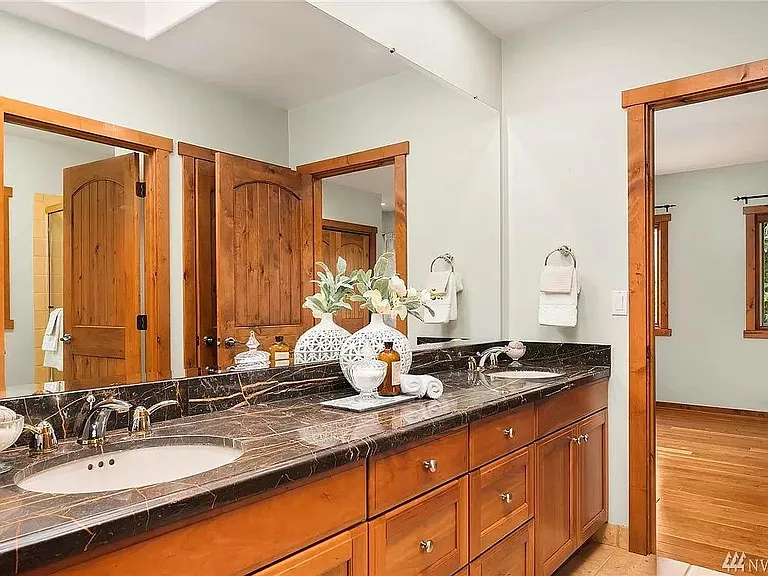 710 Lake Washington Blvd NE — Photo 16