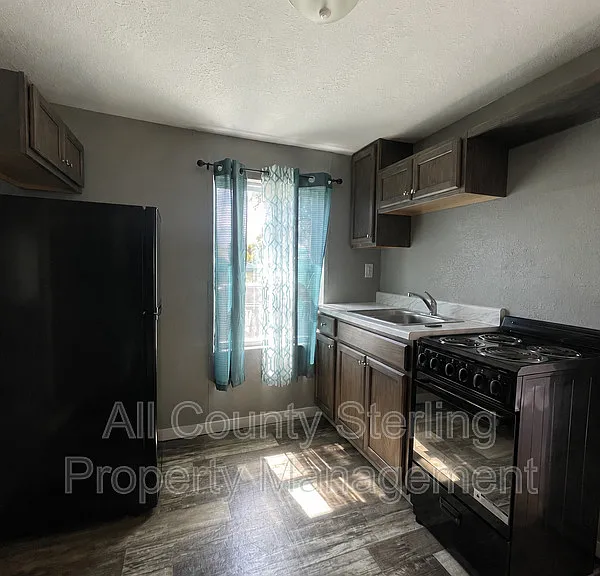 917 NE Aberdeen Ave — Photo 10