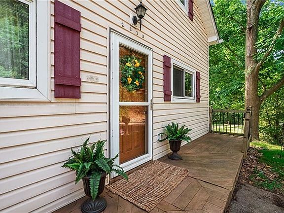 3rd image of 2513 Duncan Ave
