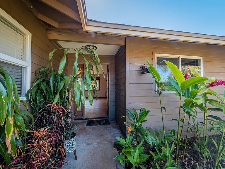 309 Wainohia St — Photo 3