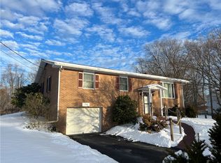 143 Locust St, Mount Pleasant, PA 15666