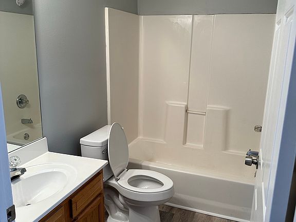 5th image of 2541 Danielle Ln #2552