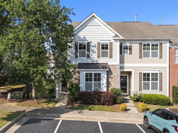 2821 Corbett Grove Dr, Raleigh, NC 27616