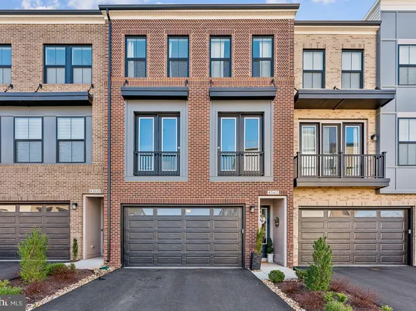 43612 Farringdon Sq, Ashburn, VA 20148