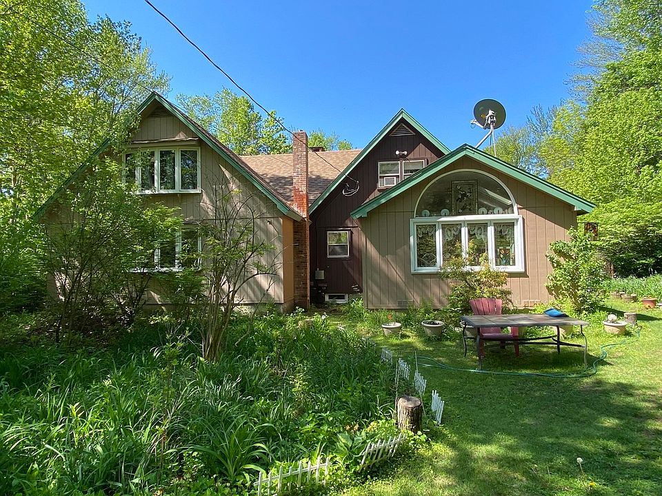1st image of 985 Chapel Hill Road