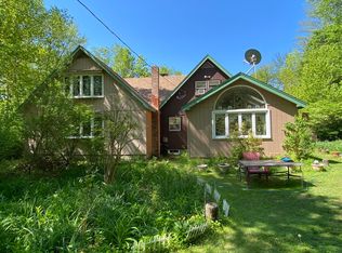 985 Chapel Hill Rd, Whitingham, VT 05361