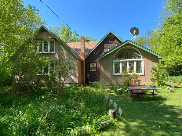 985 Chapel Hill Road, Whitingham, VT 05361