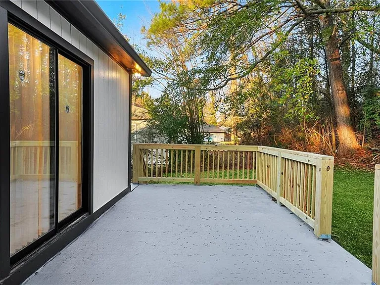 578 Alfred Rd NW — Photo 19