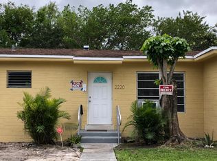 2210 NE 170th St, North Miami Beach, FL 33160