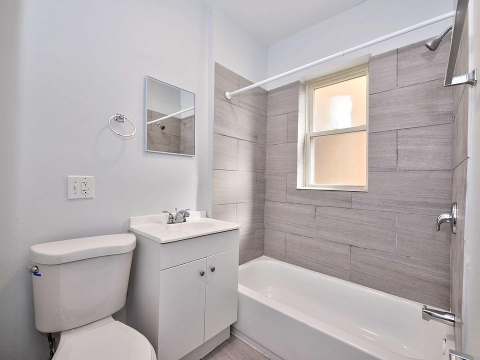 1st image of 6108 S Eberhart Ave #2