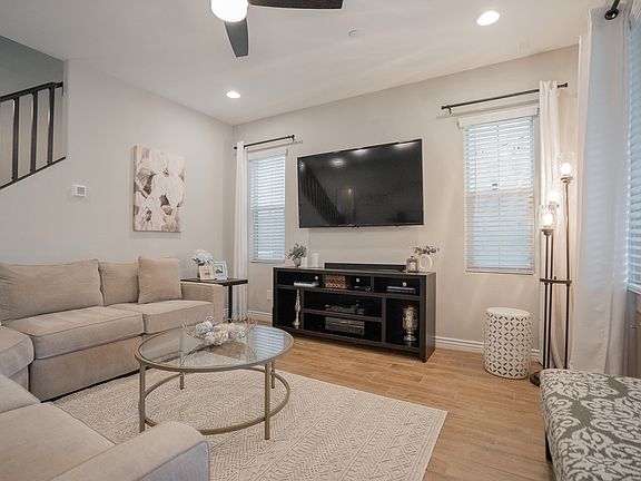 5th image of 7065 E Diamond St