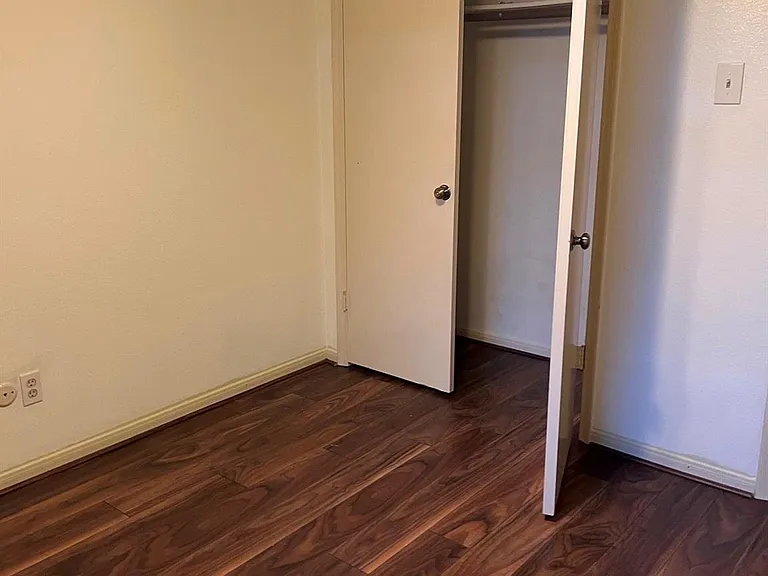12400 Brookglade Cir #37 — Photo 13
