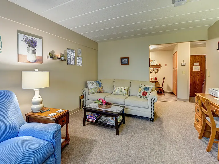 Bellmead Apartments — Photo 7
