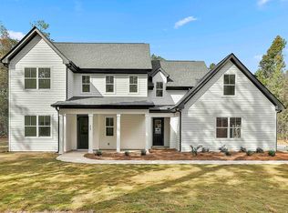 25 Oak Rd, Locust Grove, GA 30248