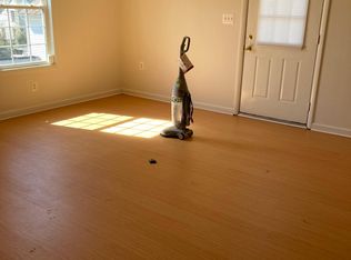 208 N Lawrence St #A, Charles Town, WV 25414