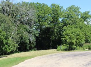 18 Goldenrod Ln, Galena, IL 61036