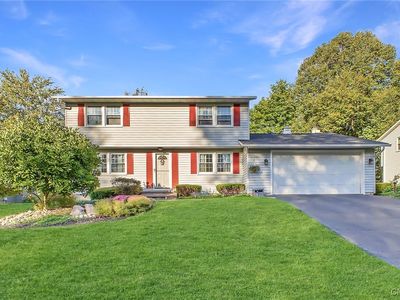 7488 Apache Ln, Liverpool, NY, 13090