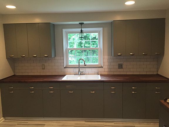 2nd image of 2303 Engelwood Dr