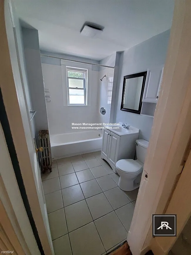 3 bed, 1.0 bath, $3,100 — Photo 2
