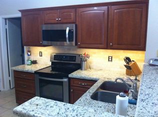 10738 W Vista Ave, Glendale, AZ 85307