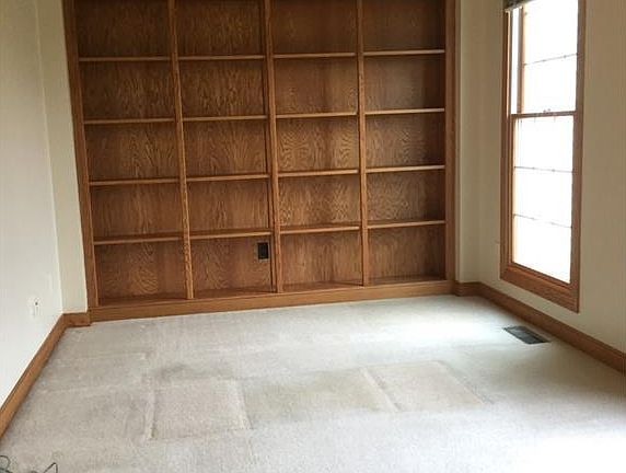 3rd image of 1187 Corsham Cir