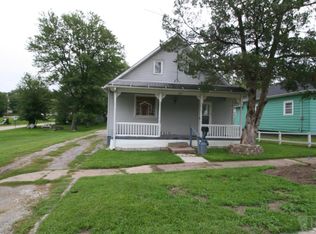 527 N 4th St, Centerville, IA 52544