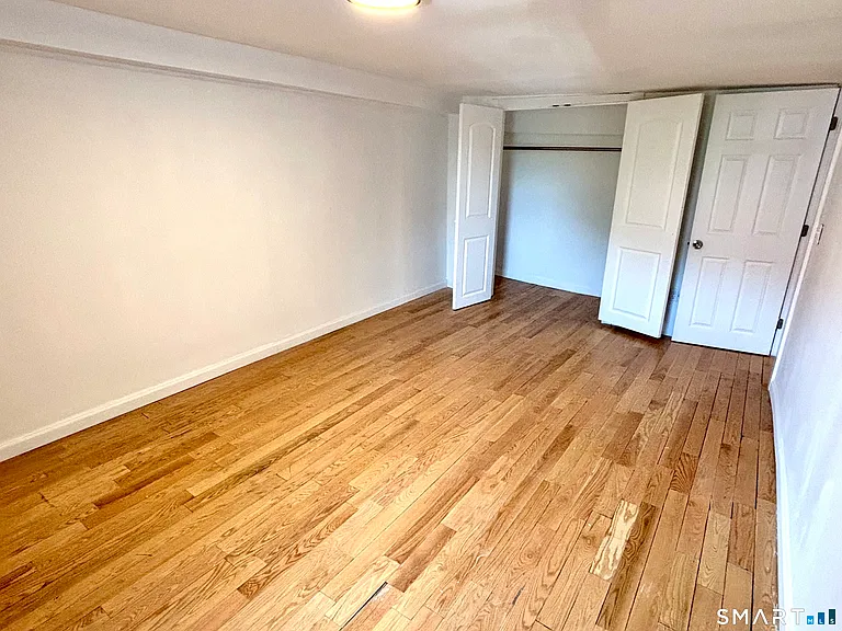 582 Main St — Photo 9