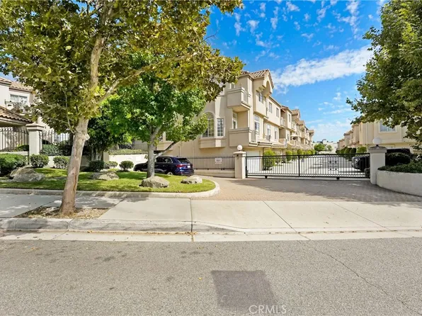 4520 Pennsylvania Ave APT 120, La Crescenta, CA 91214