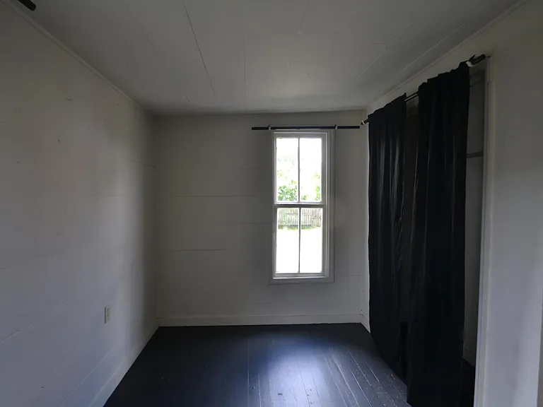 735 2nd Ave #4 — Photo 5