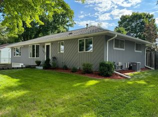 1545 Birchwood Dr, Red Wing, MN 55066