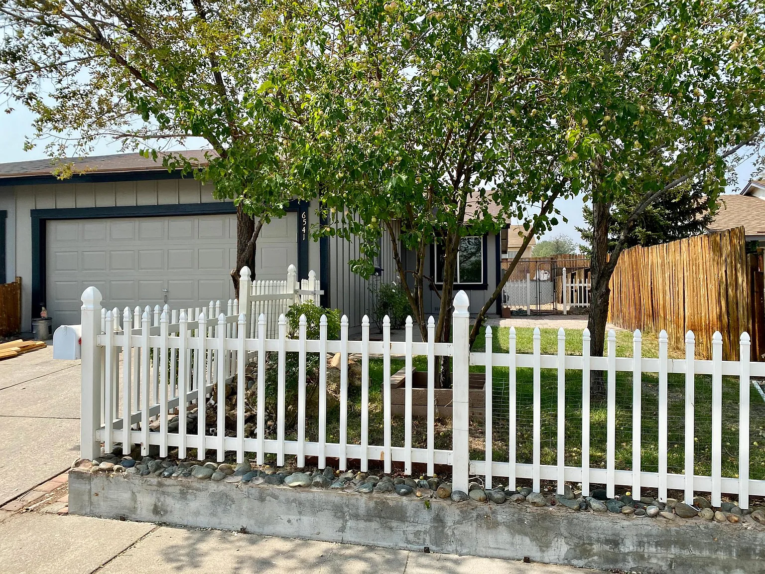 6541 Flower St photo 1