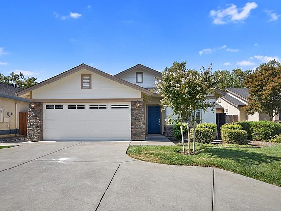 2nd image of 1043 Plumas Court