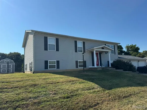 23321 Lake Dr, Elsah, IL 62028