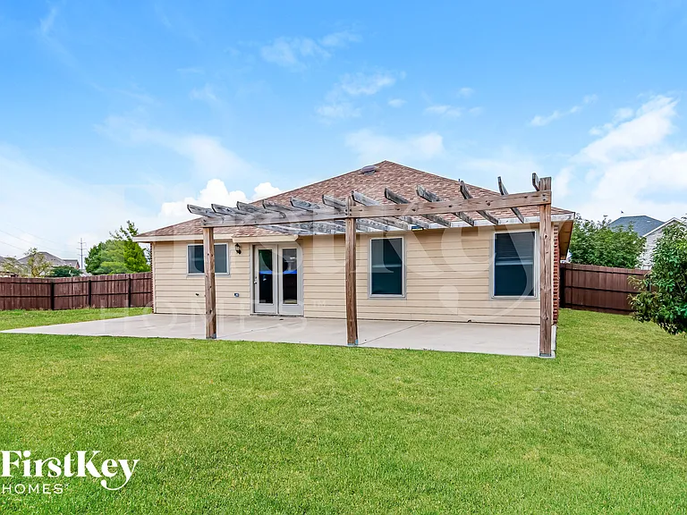 229 Silver Spur Dr — Photo 16