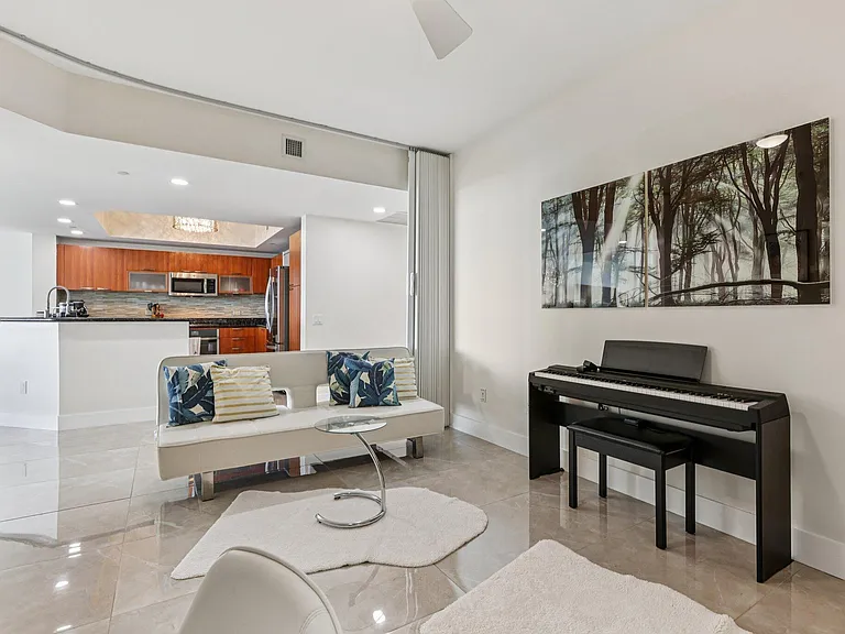 2640 Lake Shore Dr #2312 — Photo 18