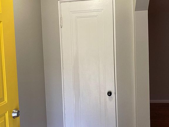 5th image of 6714 Bramble Ave