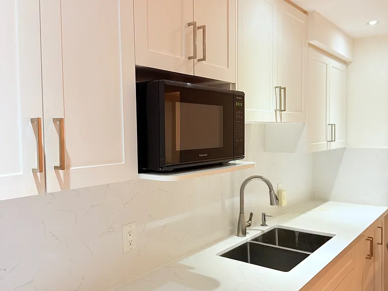 20 Hyacinth St #BASEMENT — Photo 7