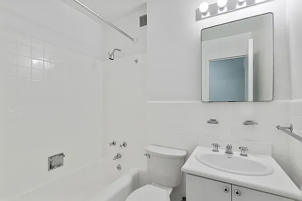 Rented by Byson Real Estate Company | media 12