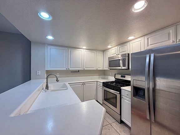 4th image of 9936 Scripps Westview Way Unit 157