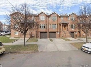 214-35 43rd Ave #1F, Bayside, NY 11361